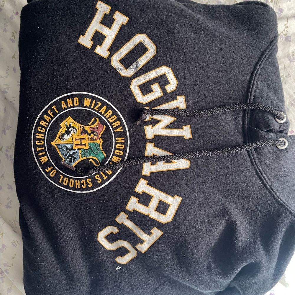 Hogwarts Crest Black Pullover Hoodie